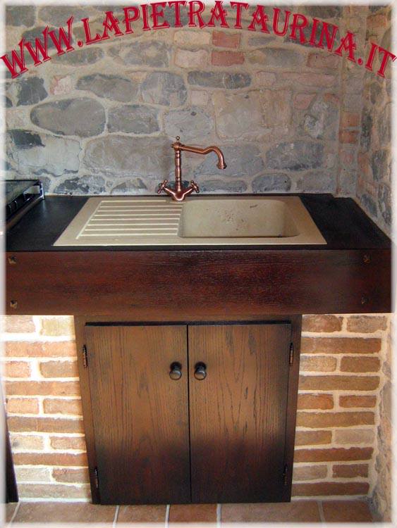 Stone sinks for large kitchens